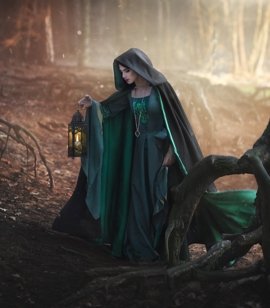 MYSTICAL FOREST — Fantasy wool cloak with cotton satin lining and wide hood