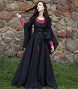 MORGAINE — Viscose fantasy laced overdress with detachable sleeves