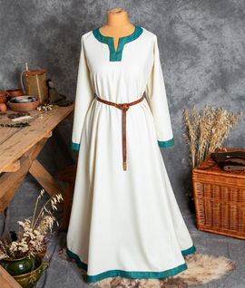Early Medieval woollen dress with diamond twill linen trim