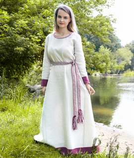 Slavic linen dress with linen hems and round neckline, decorated with 100% wool handwoven trim