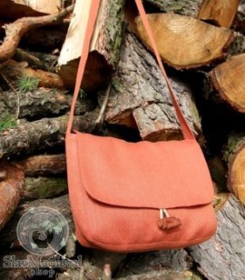 Medieval shoulder bag made of thick linen with linen lining